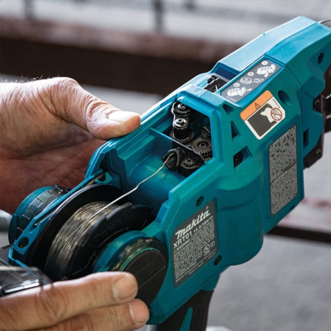 Amarradora de Vergalhão a Bateria 18V com Maleta Mak-Pac N°3 sem Bateria sem Carregador DTR180ZJ MAKITA-3c18feed-be47-4900-9d92-24d9dd40bca8