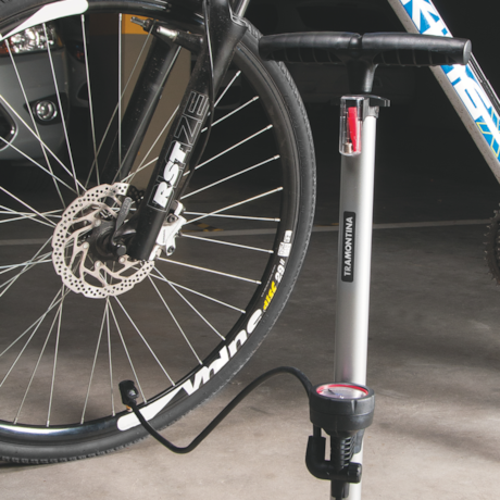 Bomba de Ar Manual para Encher Pneus 60cm 43132/001 TRAMONTINA MASTER-1e9b363a-e4bd-487a-9627-b5b336000ecb