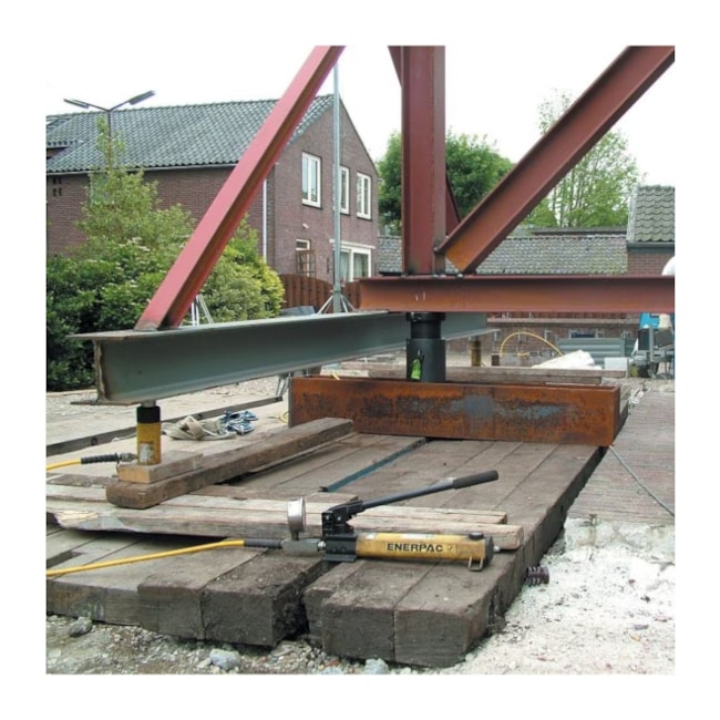 Bomba Hidráulica Manual de Aço 700 Bar 327 cm³ Óleo Utilizável Simples Ação P141 ENERPAC-03eb5ce2-0e88-4018-8870-a80bd0667b30