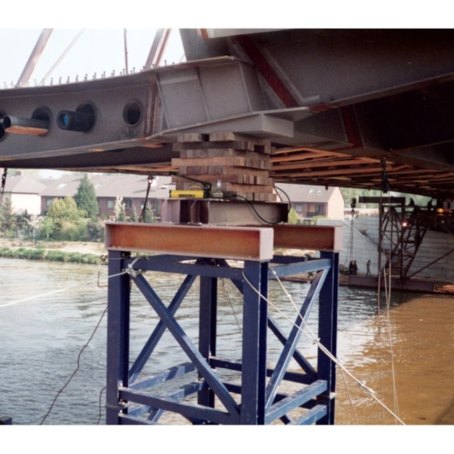 Bomba Hidráulica Manual de Aço 700 Bar 672 cm³ Óleo Utilizável Simples Ação P39 ENERPAC-fe0e8f7b-1069-4c1f-b050-d756a2b24944