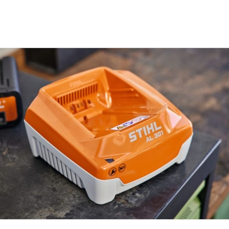 Carregador de Bateria 220V AL301 STIHL-58ee28a4-2b98-4867-94b6-6e8a4a2b56d1