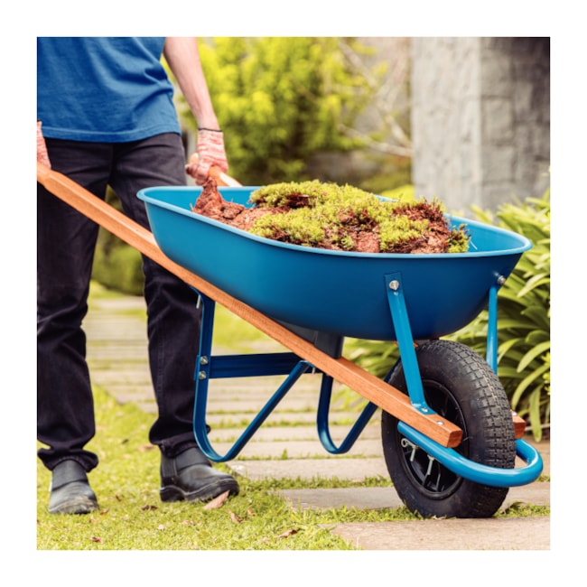 Carrinho de Mão com Caçamba Rasa Plástica 50L Braço de Madeira e Pneu com Câmara 77703422 TRAMONTINA-2bfac588-9def-40d6-b1e1-797db5960a7a