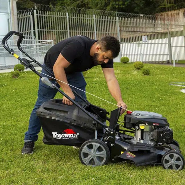 Cortador de Grama Gasolina 6.0HP 51CM 4T com Recolhedor TLM510RMS-60L TOYAMA-2e443fe8-e18b-47e1-b946-704d13332a5f