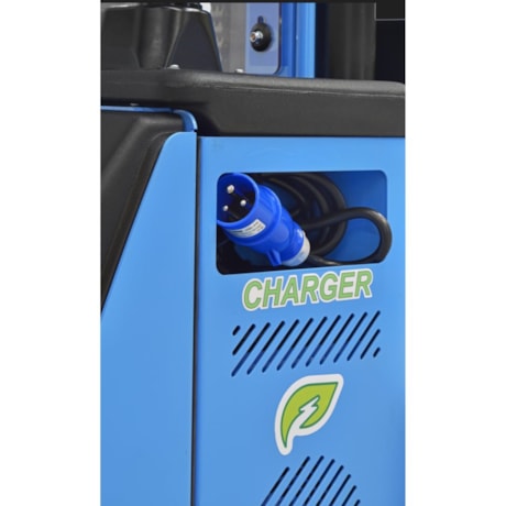 Empilhadeira Elétrica Tracionária 1600kg / 4500mm Bateria Lítio CAR EMBUTIDOS PTL 16/45 FAST LITIO 150AH PALETRANS-384d163e-eee5-4cf9-91b9-5a3e75aa78e5