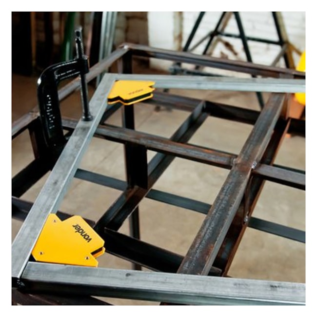 Esquadro Magnético para Solda 120mm 10kg 3599010000 VONDER-9a514e77-65c9-4dfd-bd74-48af9bead4ea