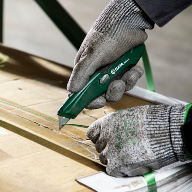 Estilete de Segurança Auto Retrátil Trapezoidal ST93642 SATA-fe3fead1-7c5a-4a55-aead-1622f5152085