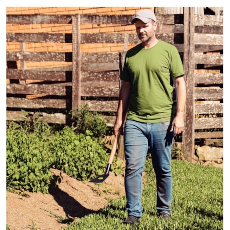 Estrovenga Metálica com Cabo de Madeira 110cm 77635585 TRAMONTINA-bb055383-0c7c-4d83-bb6b-bbd5d147abb9