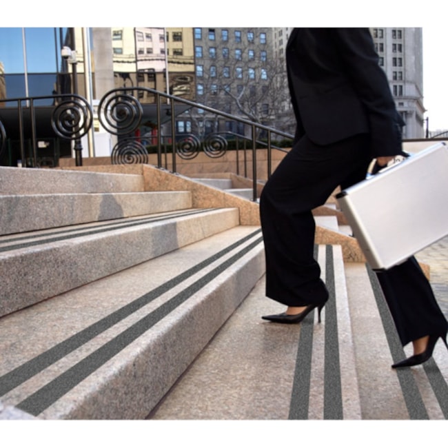 Fita Antiderrapante 50mm x 5m Cinza Safety Walk H0001912478 3M -41301eb4-7df7-487a-8caa-3312540a9137