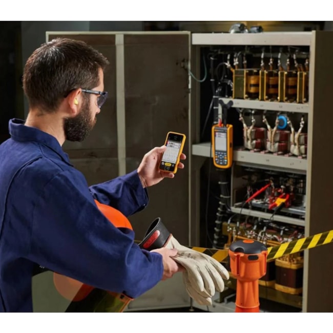 FLUKE 125B/S Osciloscópio Industrial Portátil 40MHz FC FLUKE-bb67e4ae-9ce3-403d-b8a7-c920a6b44a23