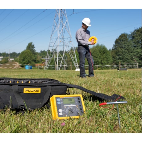 FLUKE 1625-2 KIT Terrômetro Digital CAT II 300V + Acessórios FLUKE-e703a38b-2672-4c39-9c41-ef718c47d9a8