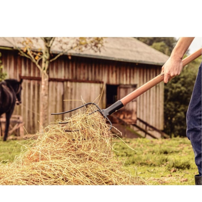 Forcado Metálico Reto de Arame 4 Dentes com Cabo de Madeira 120cm 77144544 TRAMONTINA-29a43a72-9094-46ec-a095-aa58c3f21f03