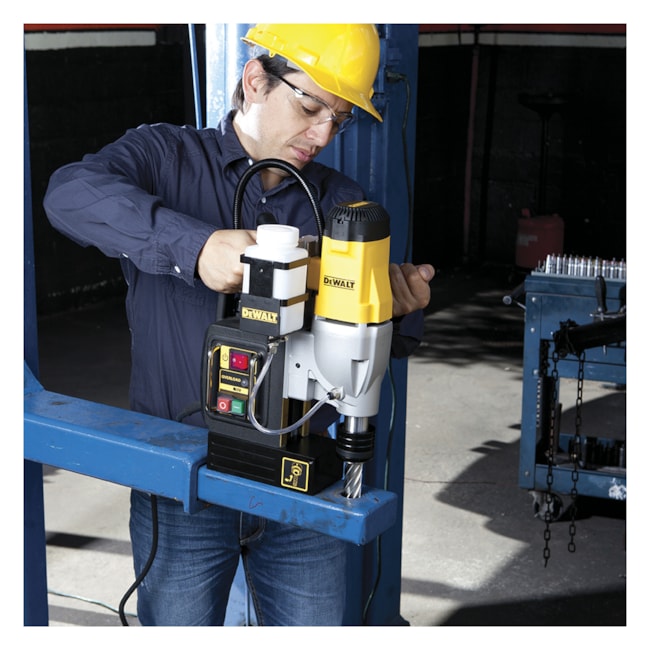 Furadeira com Base Magnética 1200W com Maleta 220V DWE1622K-B2 DEWALT-07f8a420-0545-42bd-9fb8-9c7f94c8b3bd