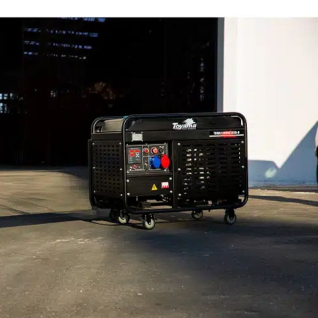 Gerador Diesel 11.0/12.5 KVA Trifásico 4T Partida Elétrica TDWG12000CXE3 TOYAMA-c71edc08-5094-4830-bfc1-b444601513c0