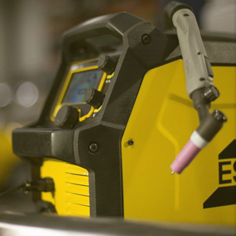 Inversora de Solda Multiprocesso 200A Monofásica com Cabos REBEL EMP 215IC ESAB-552ddc10-7f24-4a02-9116-e1204623008b