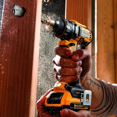 Kit DEWALT Furadeira Parafusadeira 1/2