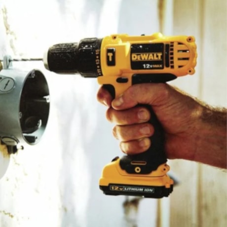 Kit Furadeira Parafusadeira de Impacto DEWALT DCD716D2 12V + Jogo de Brocas e Pontas BLACK DECKER BD0130CS 16 Peças-67003f4e-4678-4d27-8c47-749b803a07e5