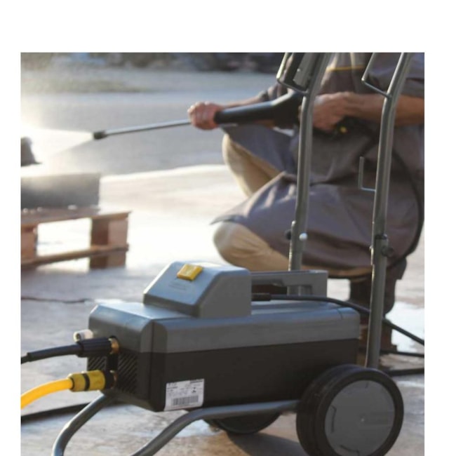 Kit Lavadora de Alta Pressão Monofásico HD 585 com Detergente 5 Litros Mangueira 9 Metros e Auto Escova KARCHER-a35bff0f-62a8-468d-81e3-9580a3224225