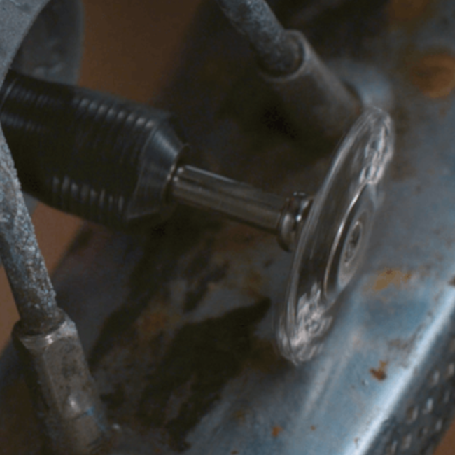 Kit Limpar/Polir com 20 Peças para Micro Retífica 26150726AA DREMEL-e53db792-9f4f-458a-9da4-ab3a98d40ec1