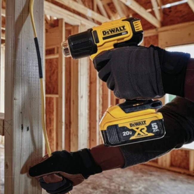 Kit Soprador Térmico 20V MAX DEWALT DCE530B sem Bateria sem Carregador + Mini Raspador STANLEY-b271a29a-6b8f-44d5-907a-b8710473c12b