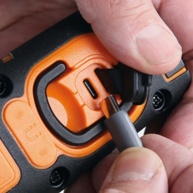 Lanterna de Inspeção LED Recarregável Articulada Bivolt com Cabo USB sem Carregador 1838SW BETA-6554ab96-f516-4b81-a195-269a927fe095