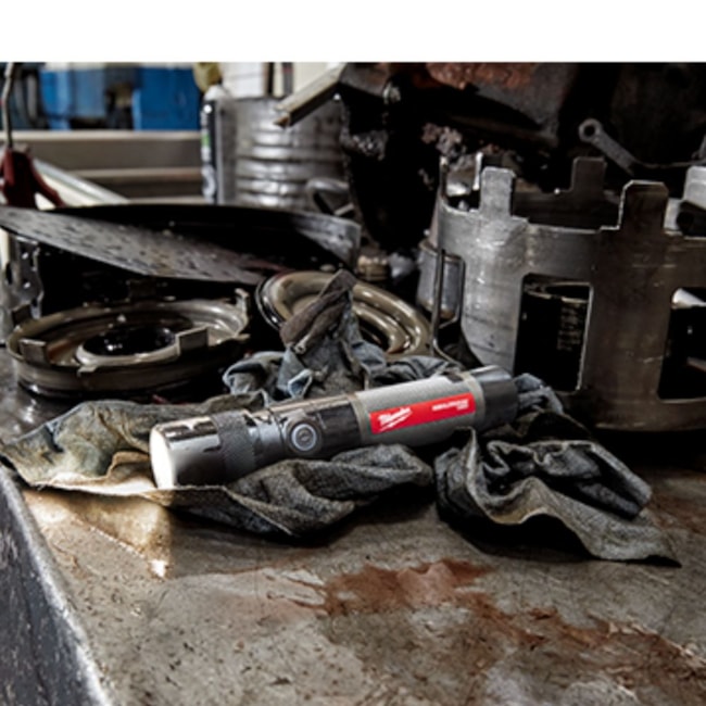 Lanterna de LED 1.100 Lumens com USB e Carregador 2161-21 MILWAUKEE-4e14d0cf-b412-41e9-867b-2c76d6b3a5ba