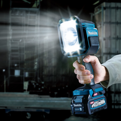 Lanterna de Led 40V 640 Metros sem Bateria sem Carregador ML007G MAKITA-31861af0-cf09-4bef-bd72-f003fc61fd8a