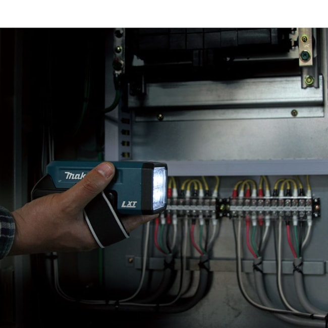 Lanterna de LED com Alça de Mão 18V sem Bateria e sem Caregador DML186 MAKITA-f528bc26-9fe0-4eca-9d26-b888f4e0065d