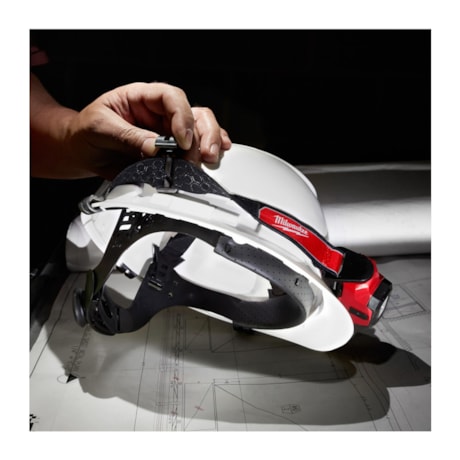 Lanterna LED de Cabeça com USB 475 Lumens 2111-21 MILWAUKEE-b6f95bd8-cefd-41bf-84df-75495f2c1128