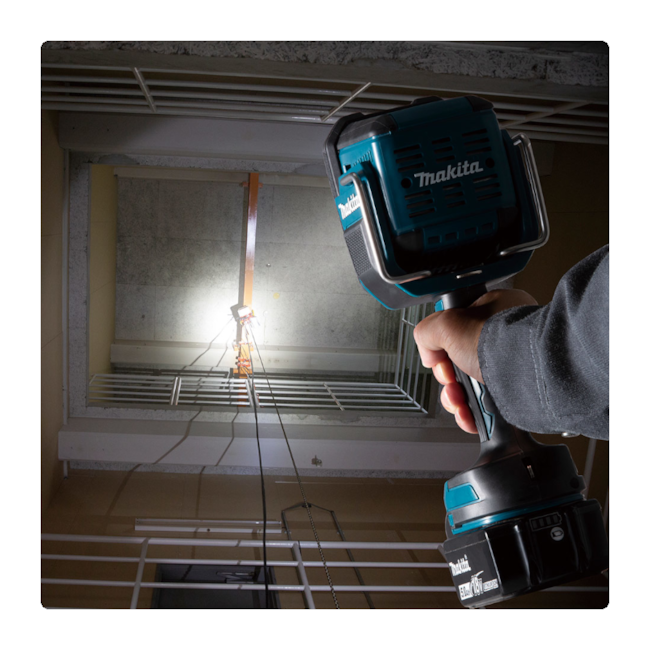 Lanterna Refletor Led 18V sem Bateria e Carregador DML812 MAKITA-8f8d7939-a9d2-4df9-b63f-3d4974ca6e79