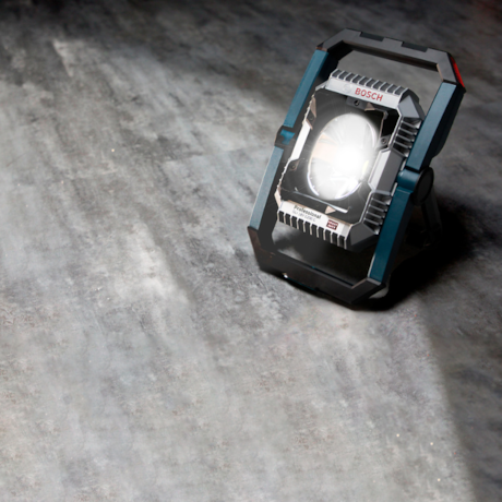 Lanterna Refletora de Led 18V sem Bateria sem Carregador GLI 18V-2200 C BARE BOSCH-daf37e87-7e1d-4013-a5f4-c3695f2d2581