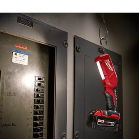 Lanterna Refletora LED 18V sem Bateria e sem Carregador 2352-20 MILWAUKEE-b3e1066a-e235-4236-a1a0-4d6c40c4105b