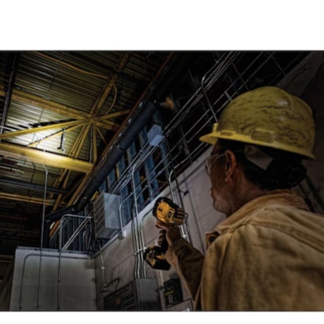 Lanterna Refletora LED 20V sem Bateria e sem Carregador DCL043 DEWALT-8145d780-6d3b-4717-9482-3fbc3c605010