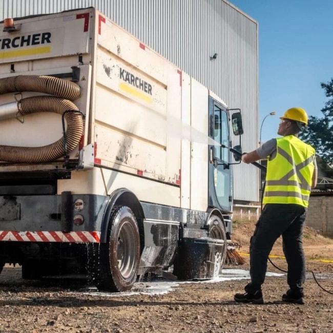 Lavadora de Alta Pressão 2176 Psi 500 L/h 2200W 220V 19742510 HD 585 PROFI PLUS KARCHER-d1cd2f22-45fc-46b7-b177-e6de089dd07a