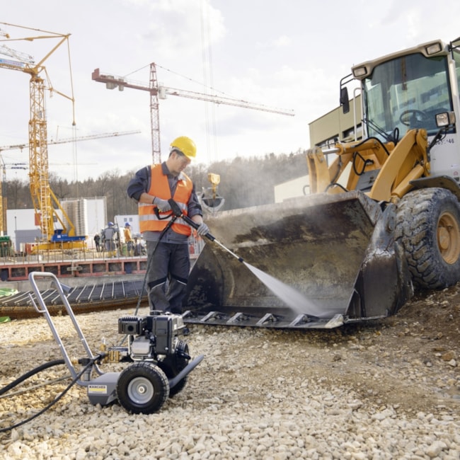 Lavadora de Alta Pressão 2900 Psi 550 L/h Motor à Gasolina 11870100 HD 6/15 G KARCHER-7a757478-9cd1-4692-b06d-caa5be7967f4