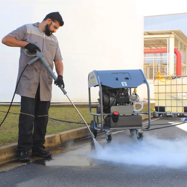 Lavadora de Alta Pressão com Água Quente 2.175 Libras 1200L/h 5500W Trifásico Profissional HDS12/15 CAGE KARCHER-bbba766d-ab9f-4f7f-8af6-f2a2b7d086b3