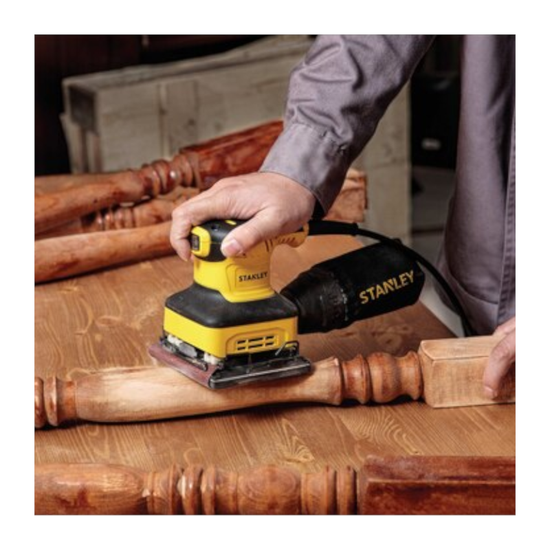 Lixadeira Orbital 110X104mm 240W com Coletor SS24-BR STANLEY