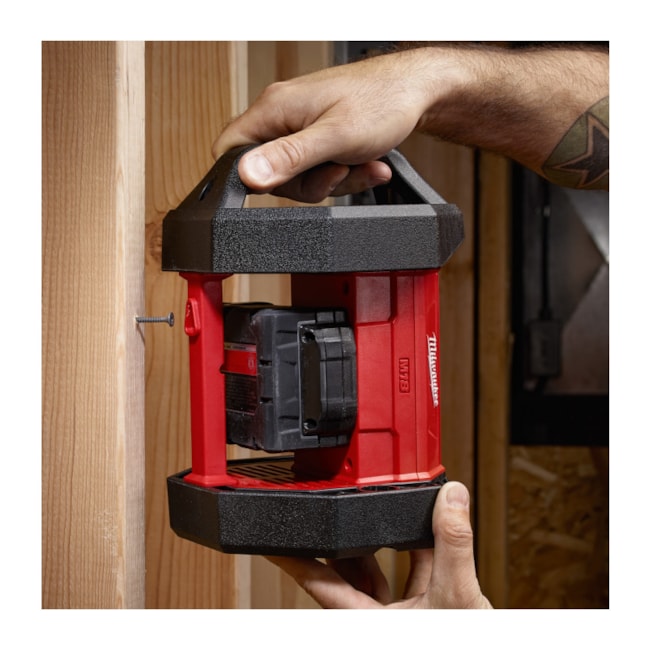 Luminária de Chão LED 1500 Lumens Trueview 18V sem Bateria e Carregador 2361-20 MILWAUKEE-3da51cb6-3ad0-4cd9-9a3c-5664f8db6431