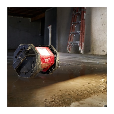 Luminária de Chão LED 1500 Lumens Trueview 18V sem Bateria e Carregador 2361-20 MILWAUKEE-a0a2d923-75c6-4b72-8329-f378e7fd2124