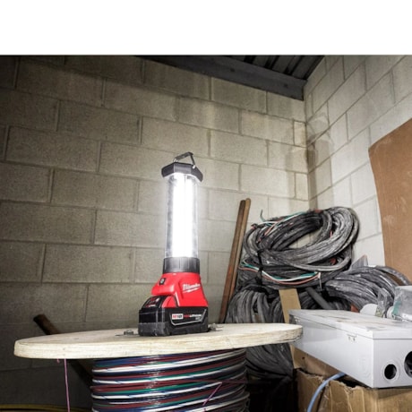 Luminária LED 18V 700 Lumens 360GR sem Bateria e sem Carregador 2363-20 MILWAUKEE-6333dfea-f5c4-43f9-afc4-deb7ced3dc91