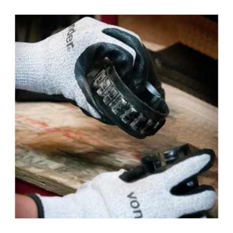 Luva de Polietileno com Fibra de Vidro CA 37988 7025001010 VONDER-753801e2-001c-4722-8316-d99cd9a52ecb