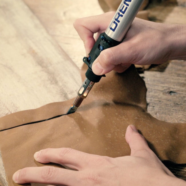 Maçarico Soldador a Gás 6 em 1 com Kit de 12 Peças F0132000JA VERSATIP DREMEL-fe7a418a-68d2-405d-91b2-ecd66e539526