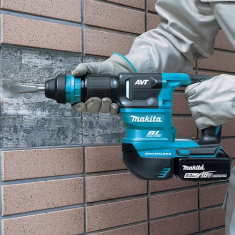 Martelo Rompedor 3.10J 18V com 2 Baterias 5.0Ah 1 Carregador 110V/220V e Maleta DHK180RTJ MAKITA-530fcb13-c2a9-4628-80e5-3300d2d65b6a