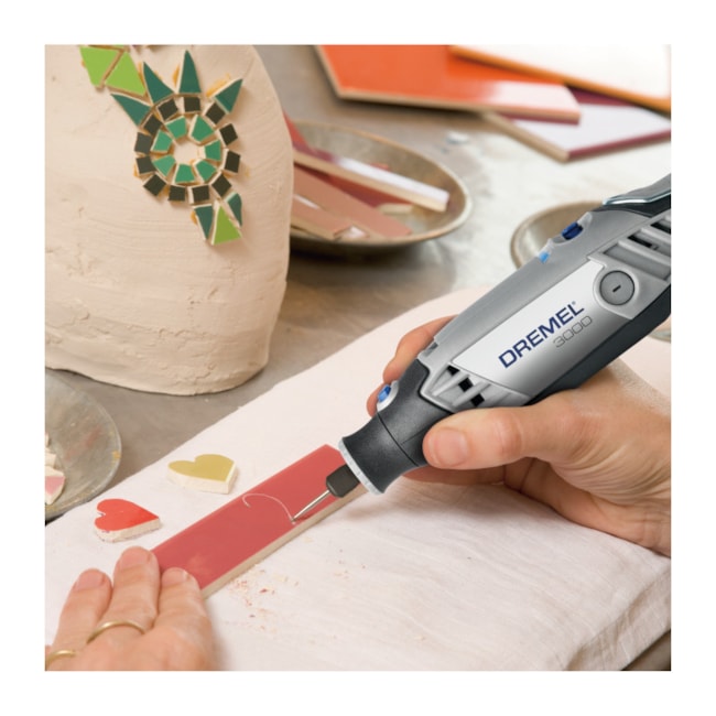 Micro Retífica 3000 Com 10 Peças + Kit para Esculpir e Gravar 11 Peças 26150729AB DREMEL-313bd2e8-a06e-4b63-8473-058b6d6176c8