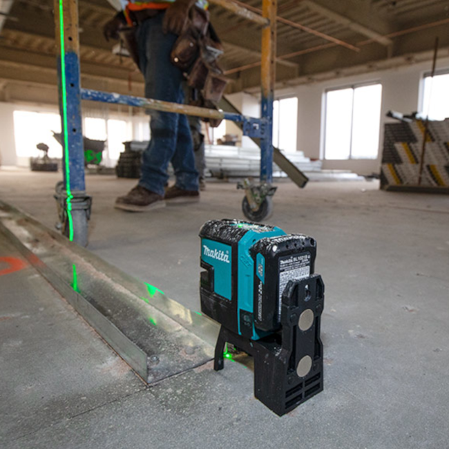 Nível a Laser Verde 2 Linhas Cruzadas 80 Metros 12V sem Bateria sem Carregador SK106GDZ MAKITA-1c228bb7-1a95-4820-ba5d-4088a1cd5bcb