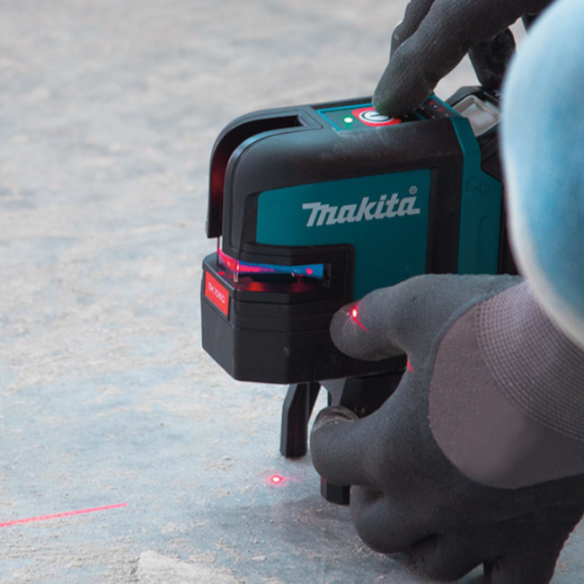 Nível a Laser Vermelho 2 Linhas Cruzadas 80 Metros 12V sem Bateria sem Carregador SK106DZ MAKITA-a7d16e51-d27d-40b2-9782-51c8f407481f