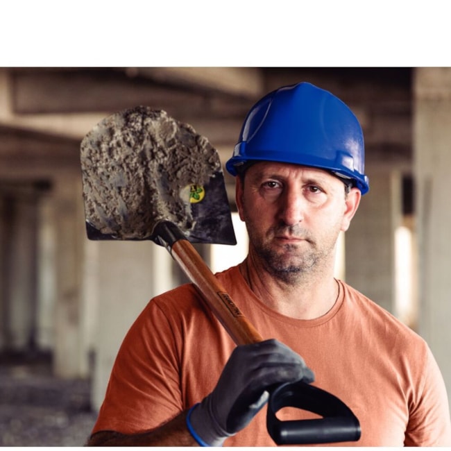 Pá de Bico com Cabo madeira 71 cm 77459444 TRAMONTINA-d9796853-a41c-4471-b627-79292b65cbe7