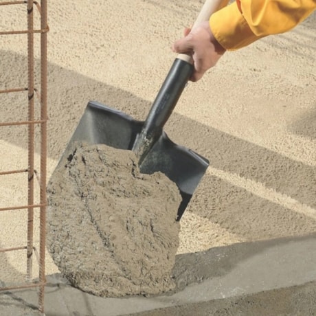 Pá de Bico em Aço com Cabo de Madeira 120cm 470/20 77470524 TRAMONTINA-abae2549-5218-4393-9558-2ace60a32884