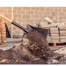 Pá Quadrada com Cabo 120cm 77465534 TRAMONTINA