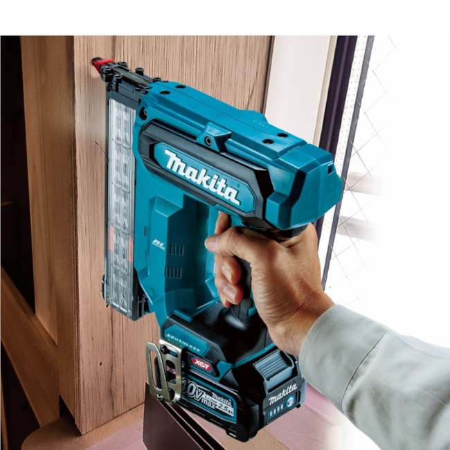 Pinador F 35mm 40V com 1 Bateria 2.5Ah Carregador e Maleta FN001GD101 MAKITA-7a60f7f1-6b86-4505-8cb0-ce779567aeee