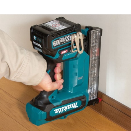 Pinador F 35mm 40V com 1 Bateria 2.5Ah Carregador e Maleta FN001GD101 MAKITA-8b94be5d-ff6a-4988-ae34-4326b2895673